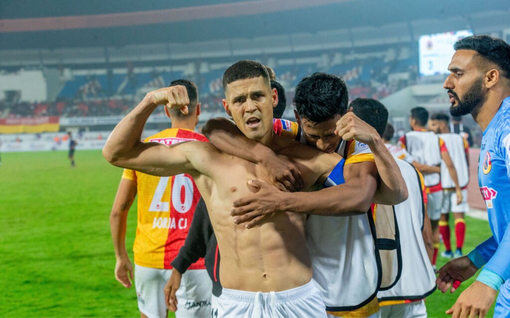 12 years of pall of gloom lifted: east bengal win a spine-chiller to take home kalinga super cup
							1