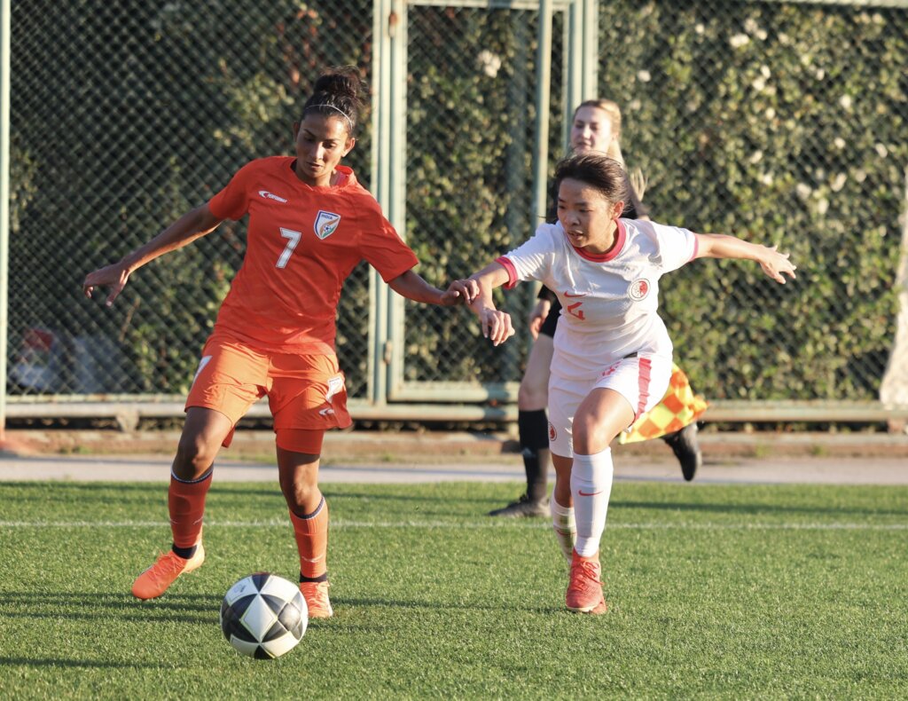 Anju, soumya determined not to allow turkish women’s cup to slip from the lip
							1