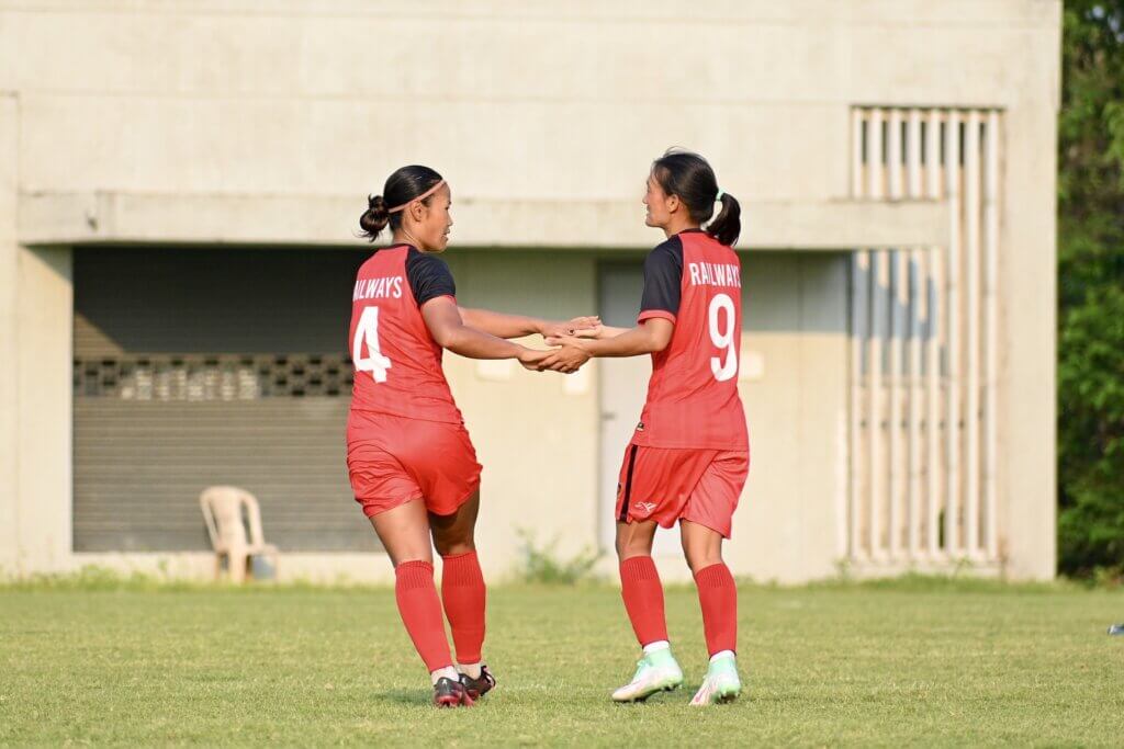 Tamil nadu top group a, bengal squeeze into semi-finals of sr women's nfc for rajmata jijabai trophy
							2